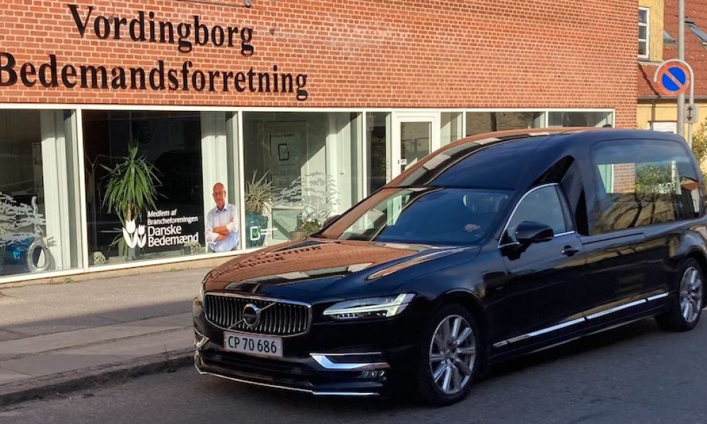 Mercedes 212/250, årgang 2010